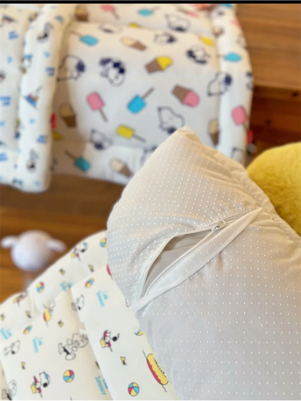 Snoopy dog mat dog bed cooling bed